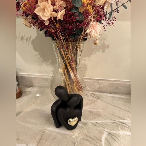 Lovely Couple hugging Porcelain Statue black Gift Modern ❤️💕❤️ - Picture 5 of 5